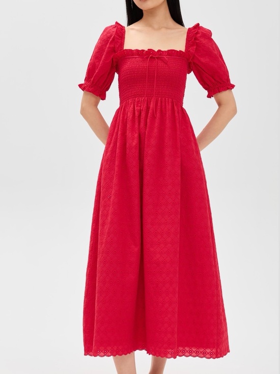 Hill House Dresses & Skirts - Hill House Scarlett Midi Nap Dress
Size: S
